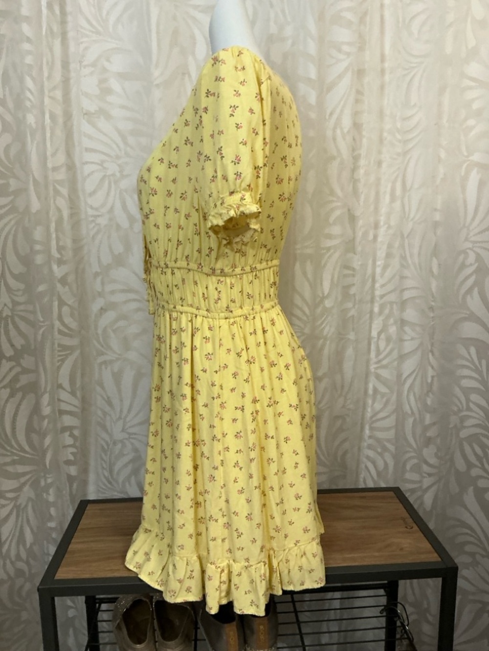 one clothing Yellow Floral Tie-Front Mini Sun Dress Juniors Large/ Adult Small - Picture 4 of 9